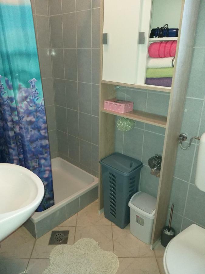 Apartment Ivana 투라니 외부 사진